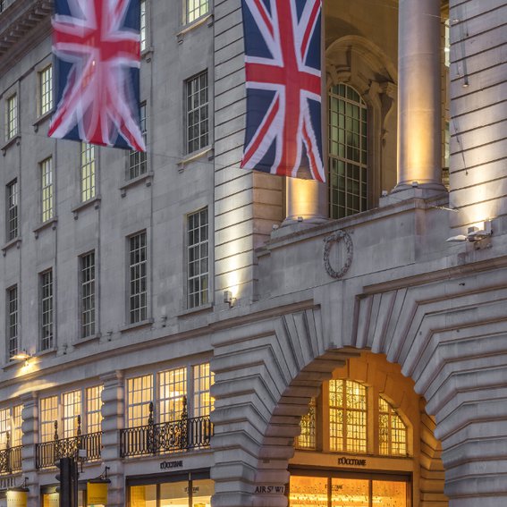 Szczepaniak Astridge Loccitanearchitecture 9 892572